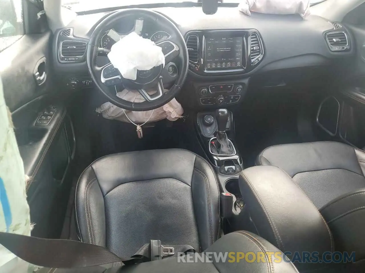 8 Photograph of a damaged car 3C4NJDCB8LT157418 JEEP COMPASS 2020