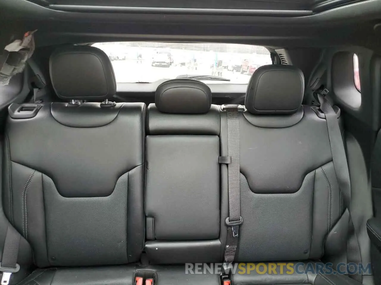 10 Photograph of a damaged car 3C4NJDCB8LT246115 JEEP COMPASS 2020