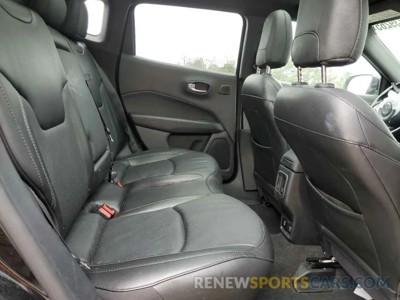 11 Photograph of a damaged car 3C4NJDCB8LT246115 JEEP COMPASS 2020