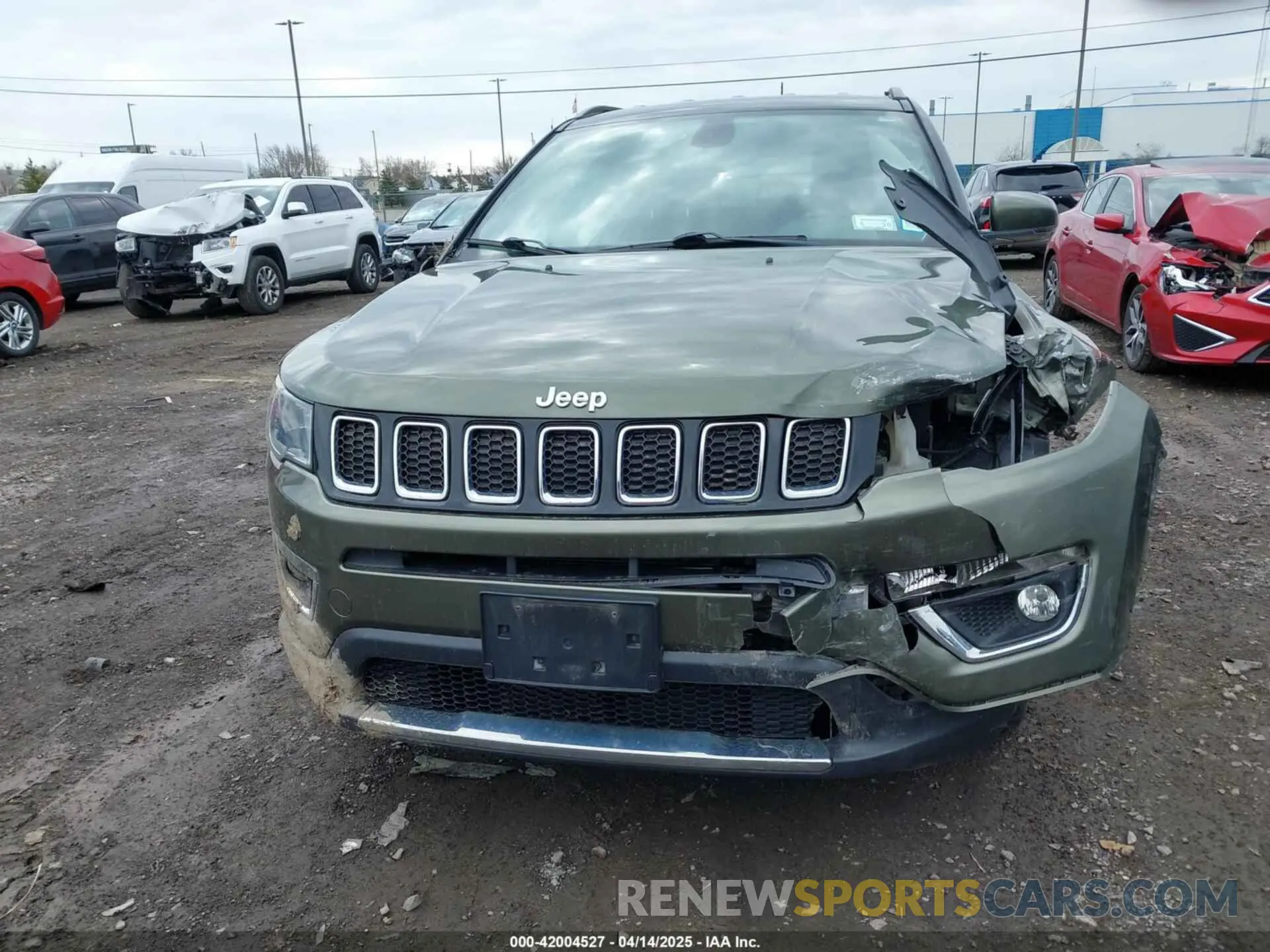 12 Photograph of a damaged car 3C4NJDCBXLT123657 JEEP COMPASS 2020