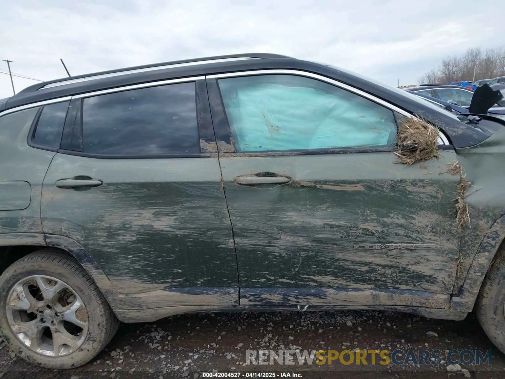 13 Photograph of a damaged car 3C4NJDCBXLT123657 JEEP COMPASS 2020