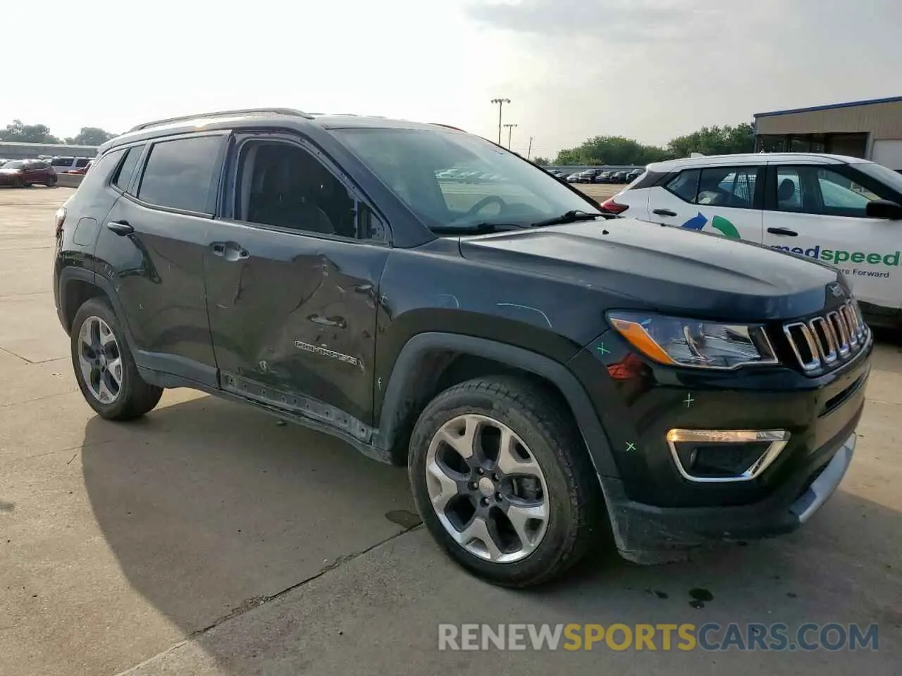 4 Photograph of a damaged car 3C4NJDCBXLT149613 JEEP COMPASS 2020