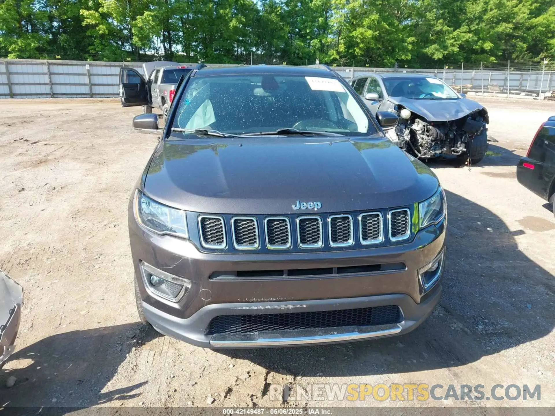12 Photograph of a damaged car 3C4NJDCBXLT208708 JEEP COMPASS 2020