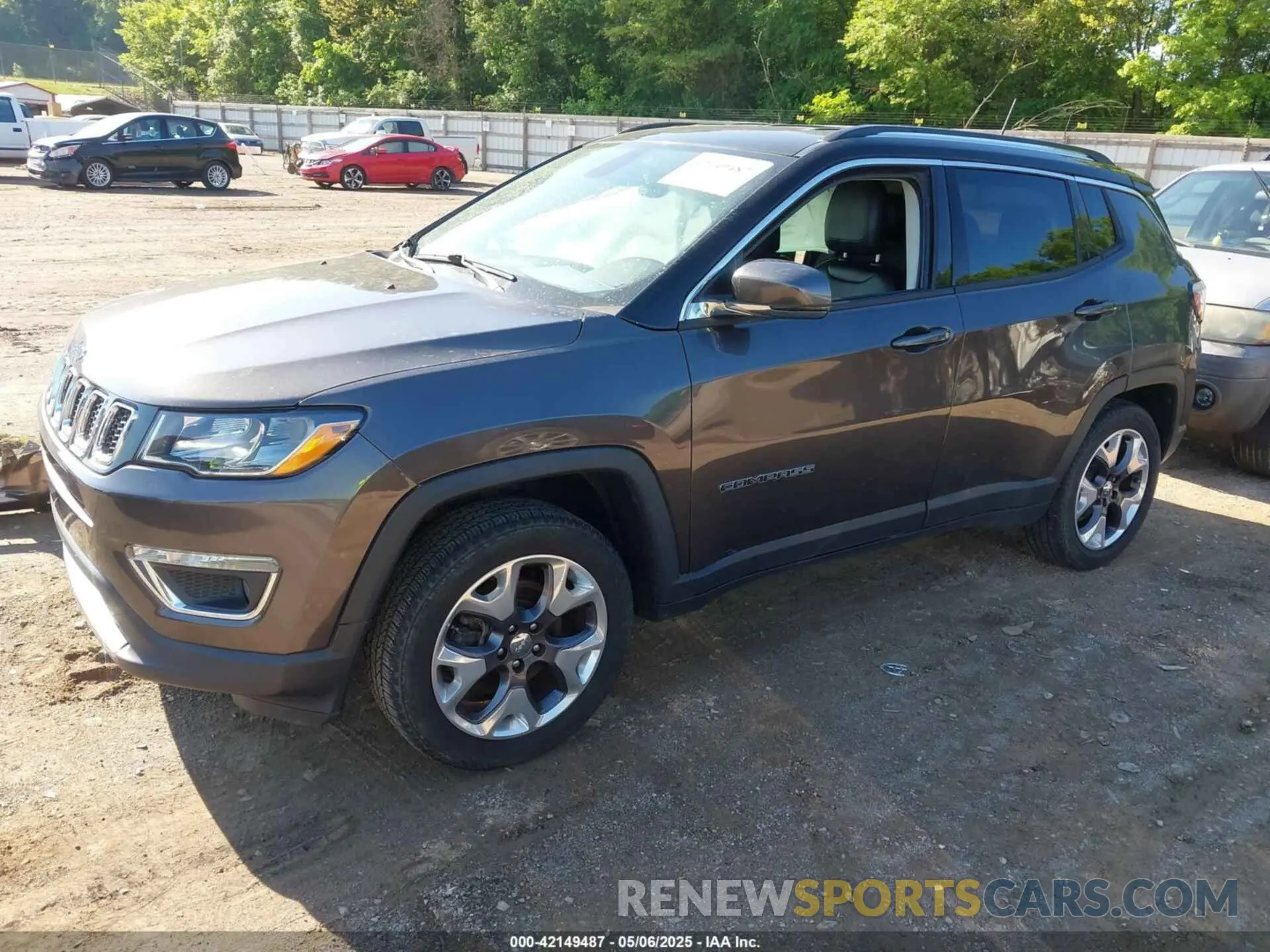 2 Photograph of a damaged car 3C4NJDCBXLT208708 JEEP COMPASS 2020