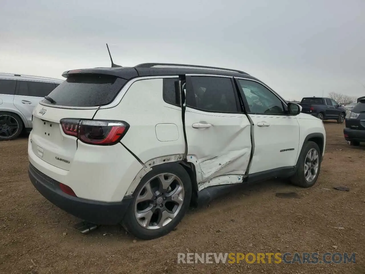 3 Photograph of a damaged car 3C4NJDCBXLT255012 JEEP COMPASS 2020