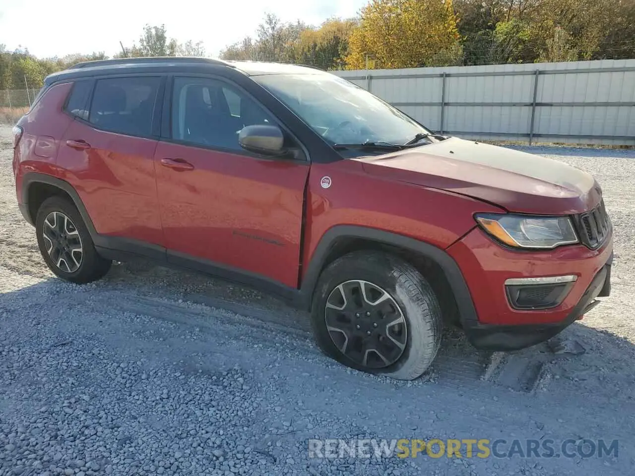 4 Photograph of a damaged car 3C4NJDDB1LT202908 JEEP COMPASS 2020