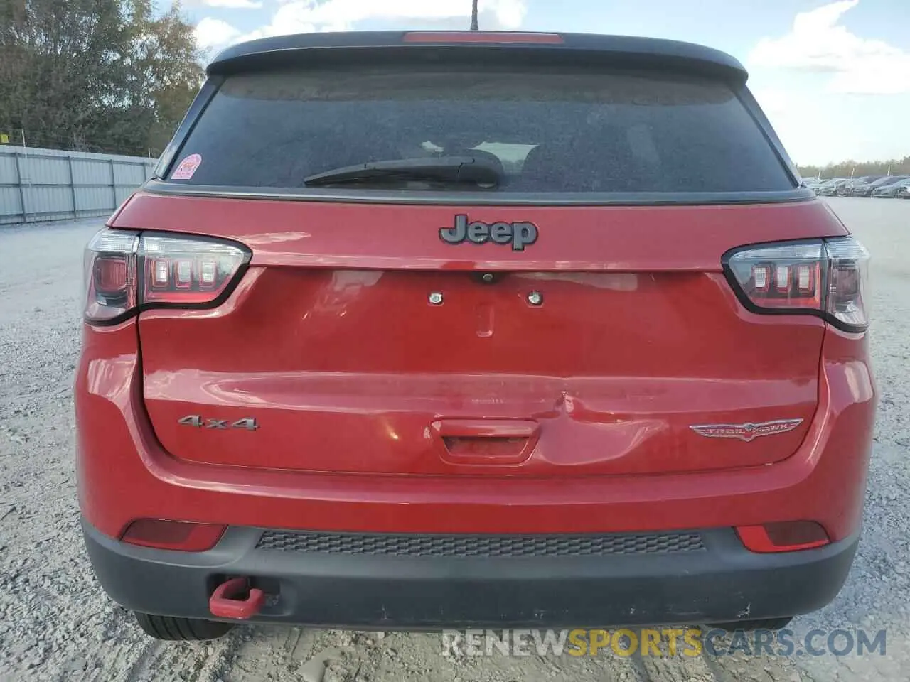 6 Photograph of a damaged car 3C4NJDDB1LT202908 JEEP COMPASS 2020