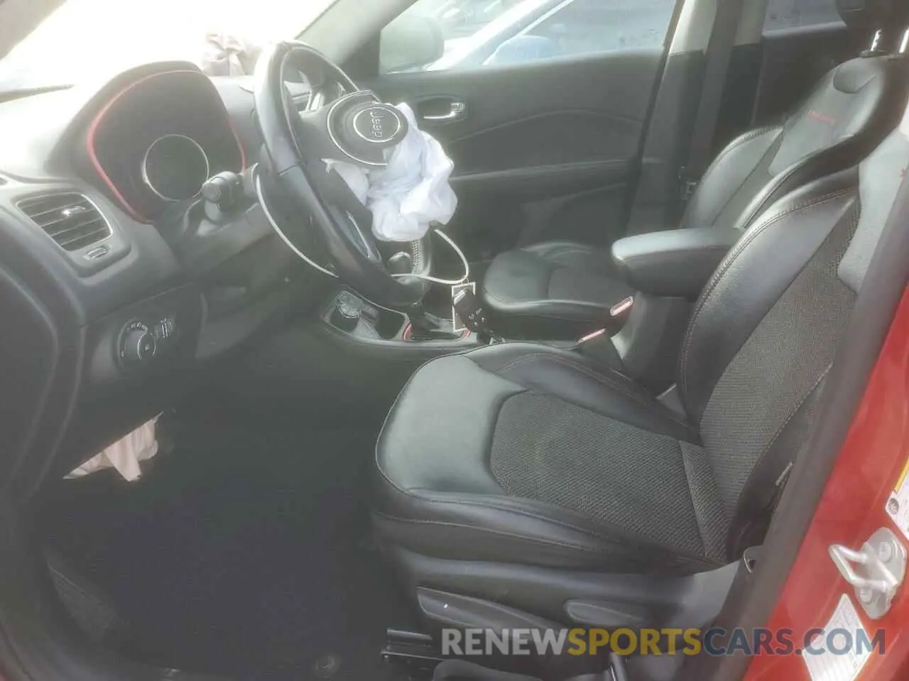 7 Photograph of a damaged car 3C4NJDDB1LT202908 JEEP COMPASS 2020