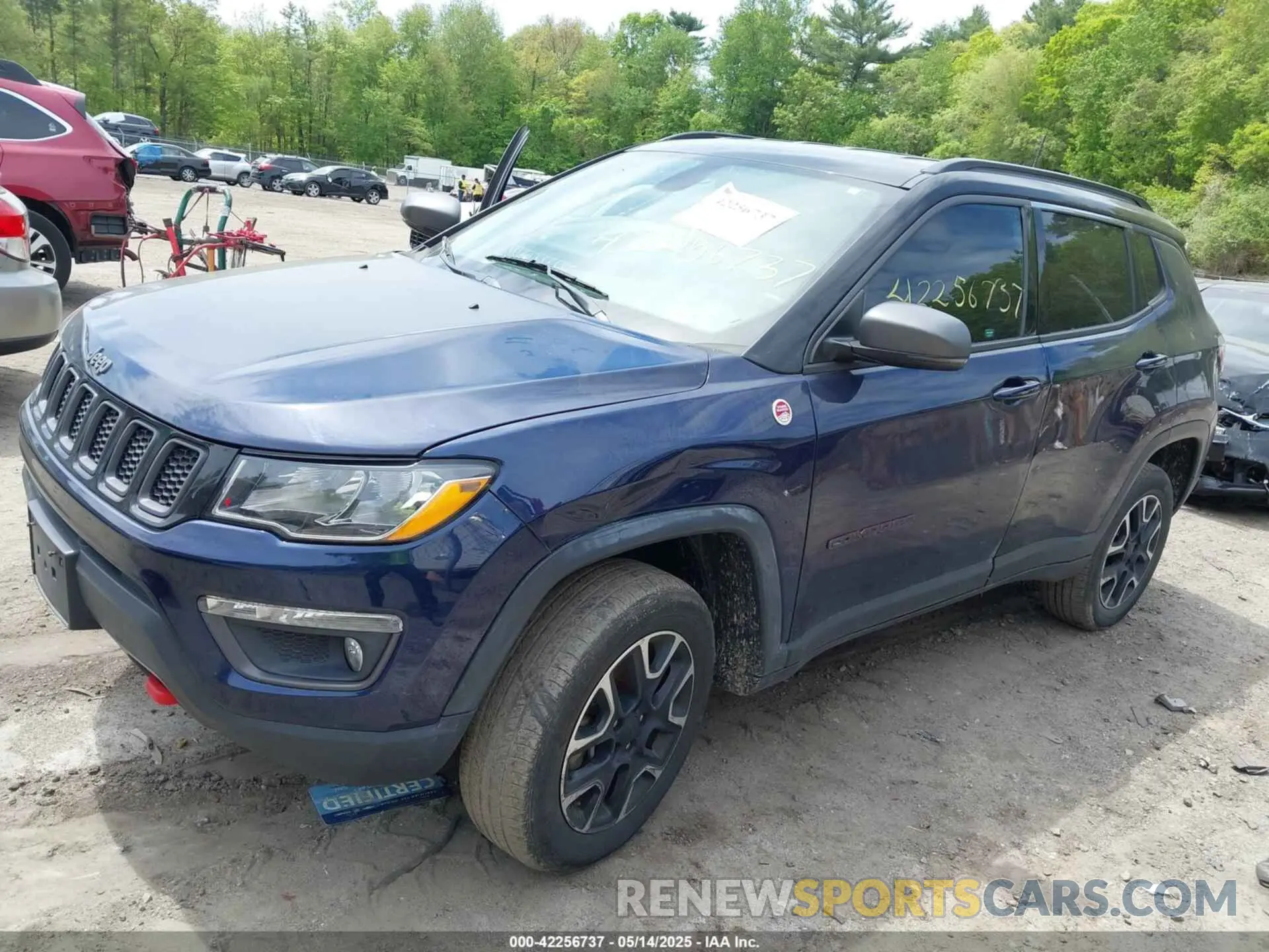2 Photograph of a damaged car 3C4NJDDB1LT244981 JEEP COMPASS 2020