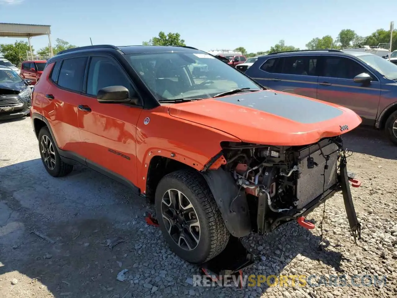4 Photograph of a damaged car 3C4NJDDB2LT108889 JEEP COMPASS 2020