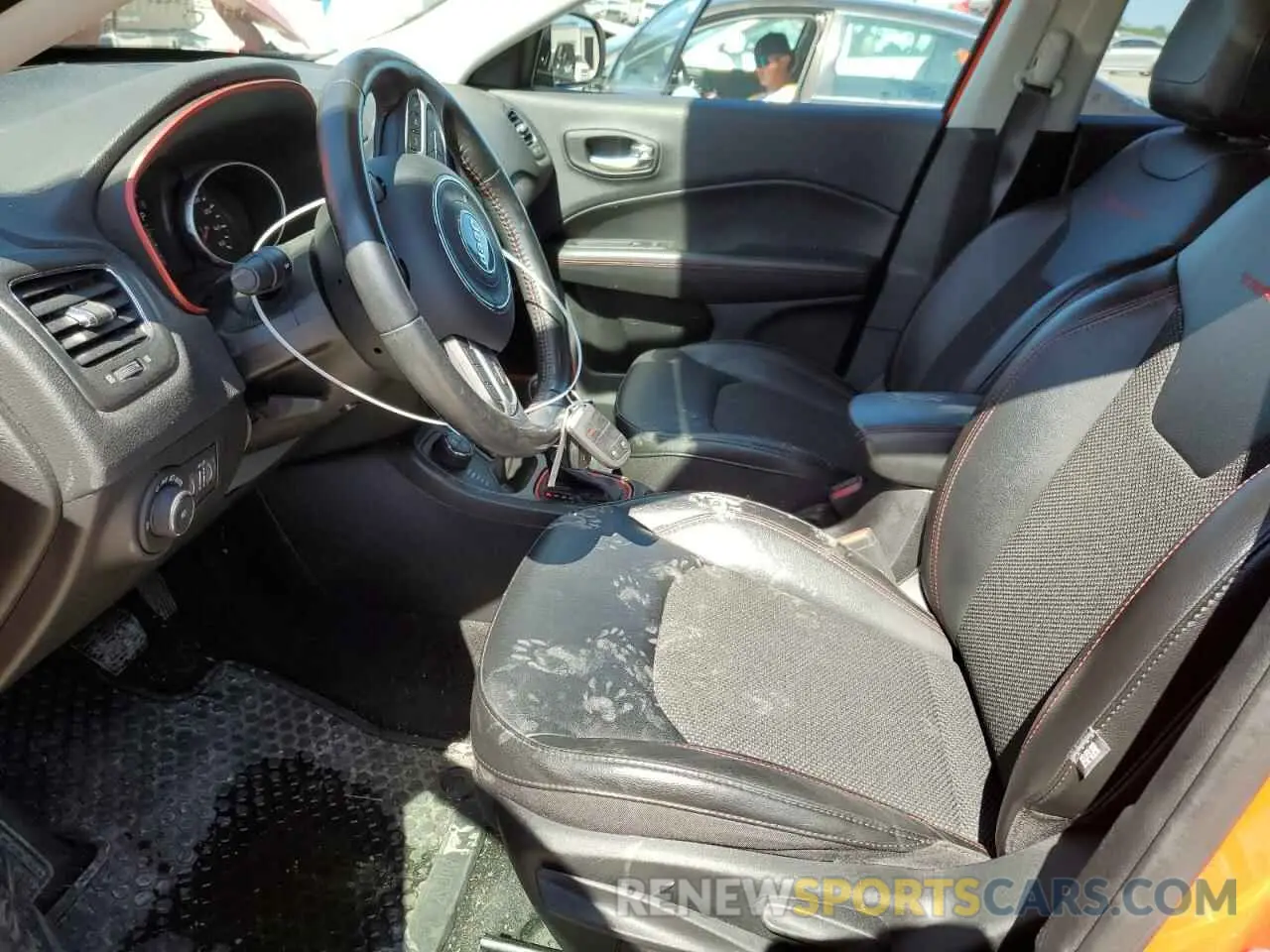 7 Photograph of a damaged car 3C4NJDDB2LT108889 JEEP COMPASS 2020