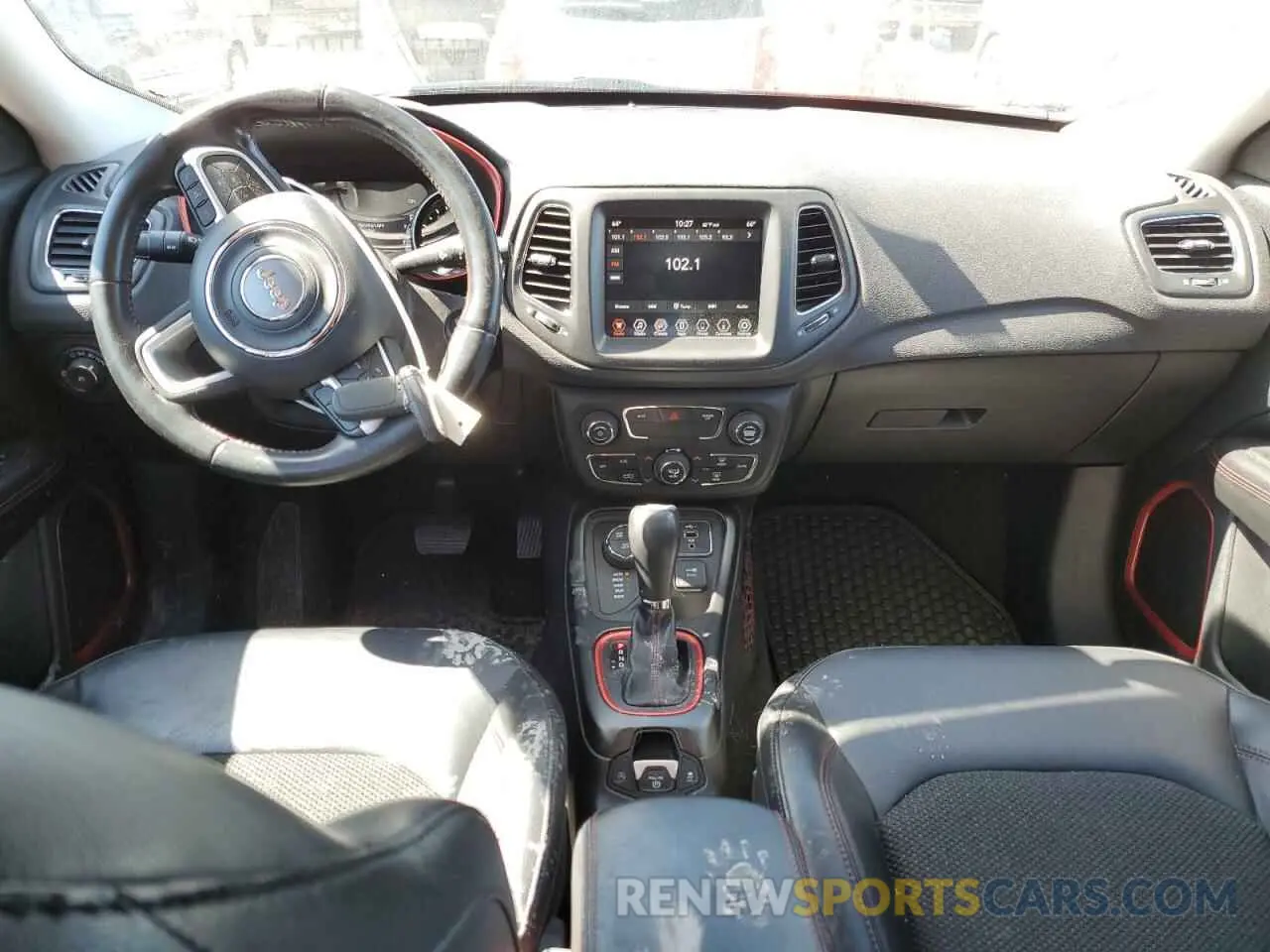 8 Photograph of a damaged car 3C4NJDDB2LT108889 JEEP COMPASS 2020