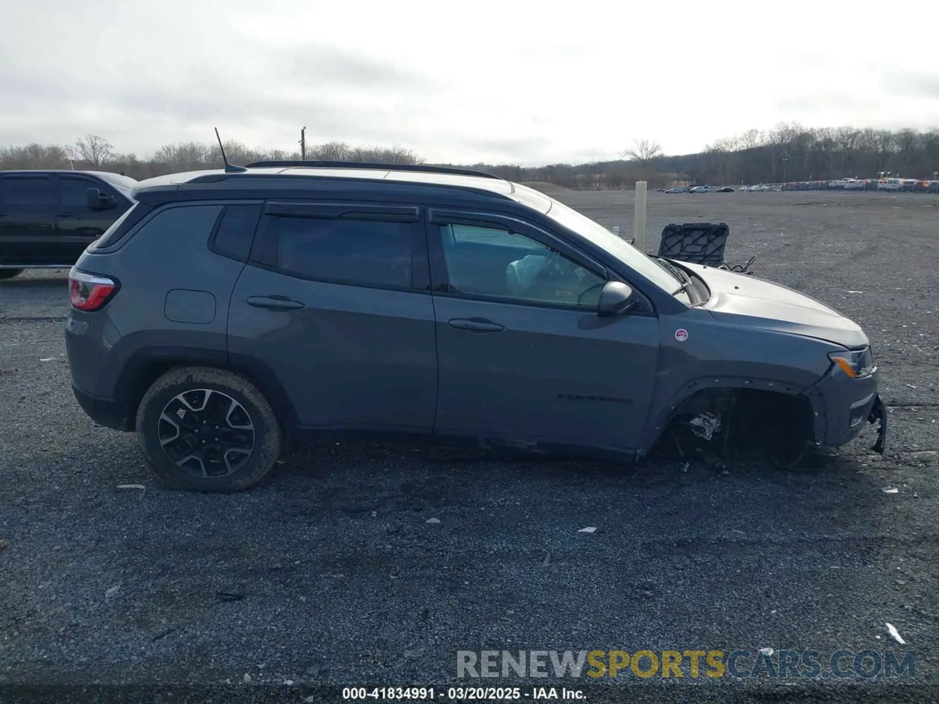 12 Photograph of a damaged car 3C4NJDDB2LT143948 JEEP COMPASS 2020