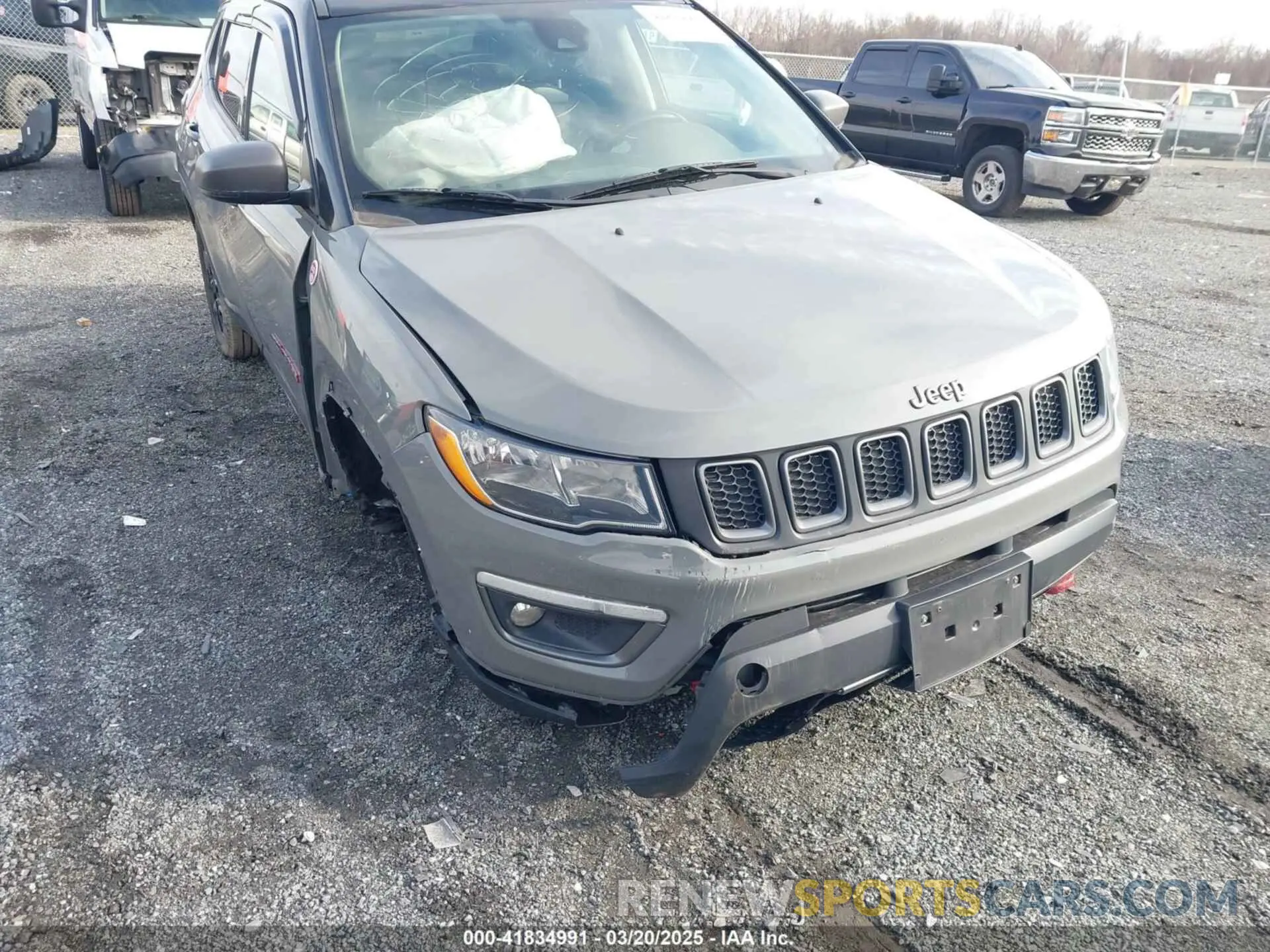 6 Photograph of a damaged car 3C4NJDDB2LT143948 JEEP COMPASS 2020