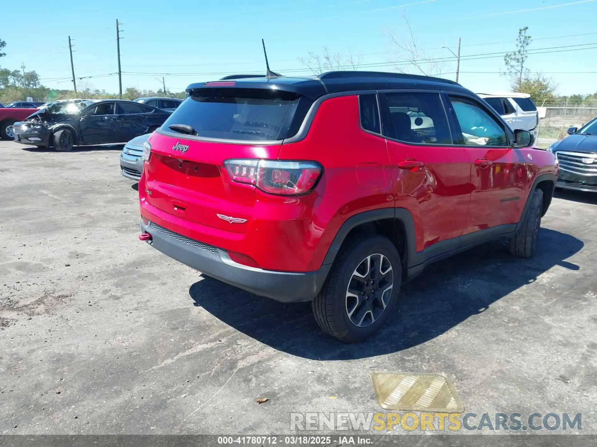 4 Photograph of a damaged car 3C4NJDDB3LT207849 JEEP COMPASS 2020
