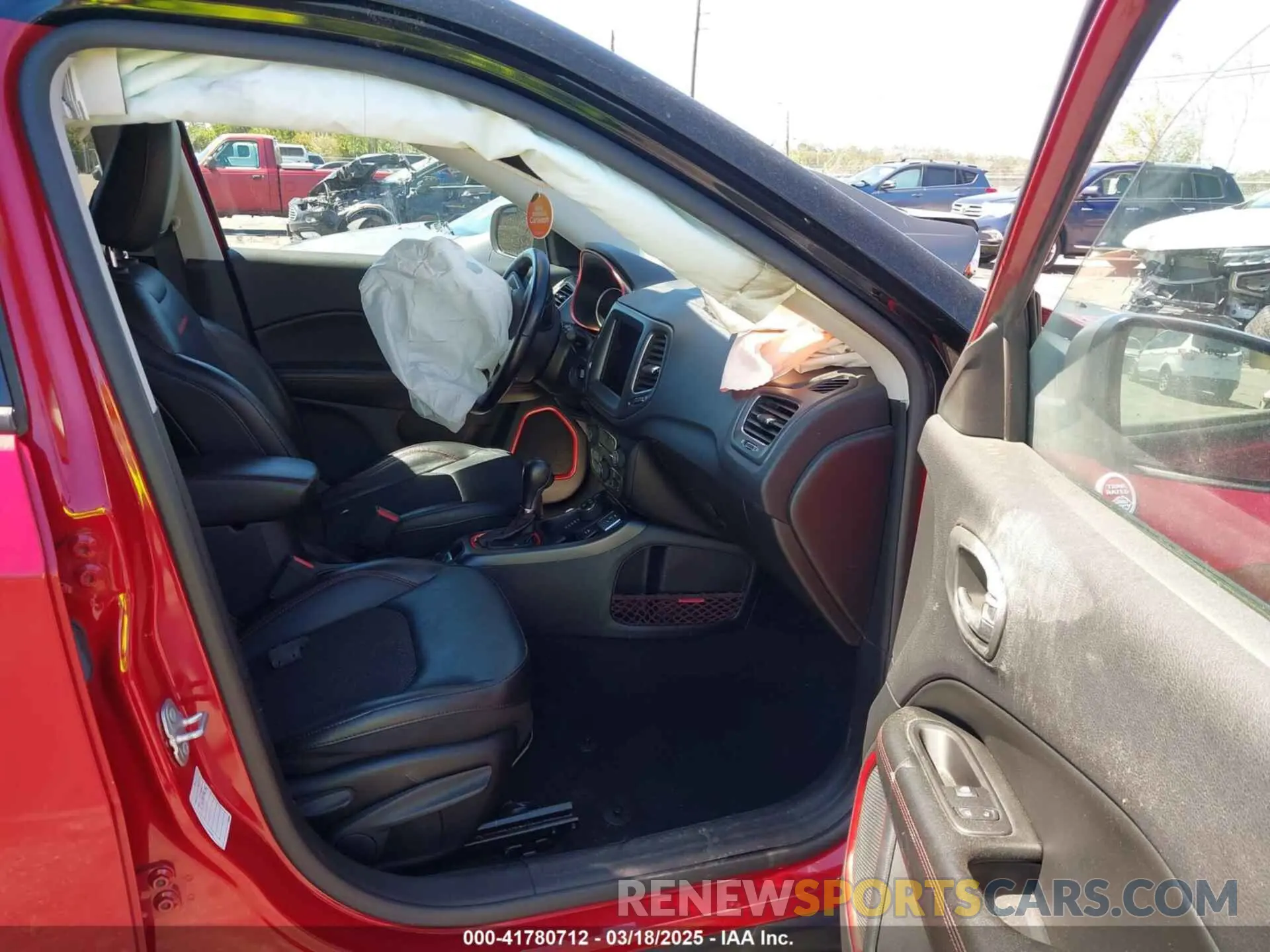 5 Photograph of a damaged car 3C4NJDDB3LT207849 JEEP COMPASS 2020