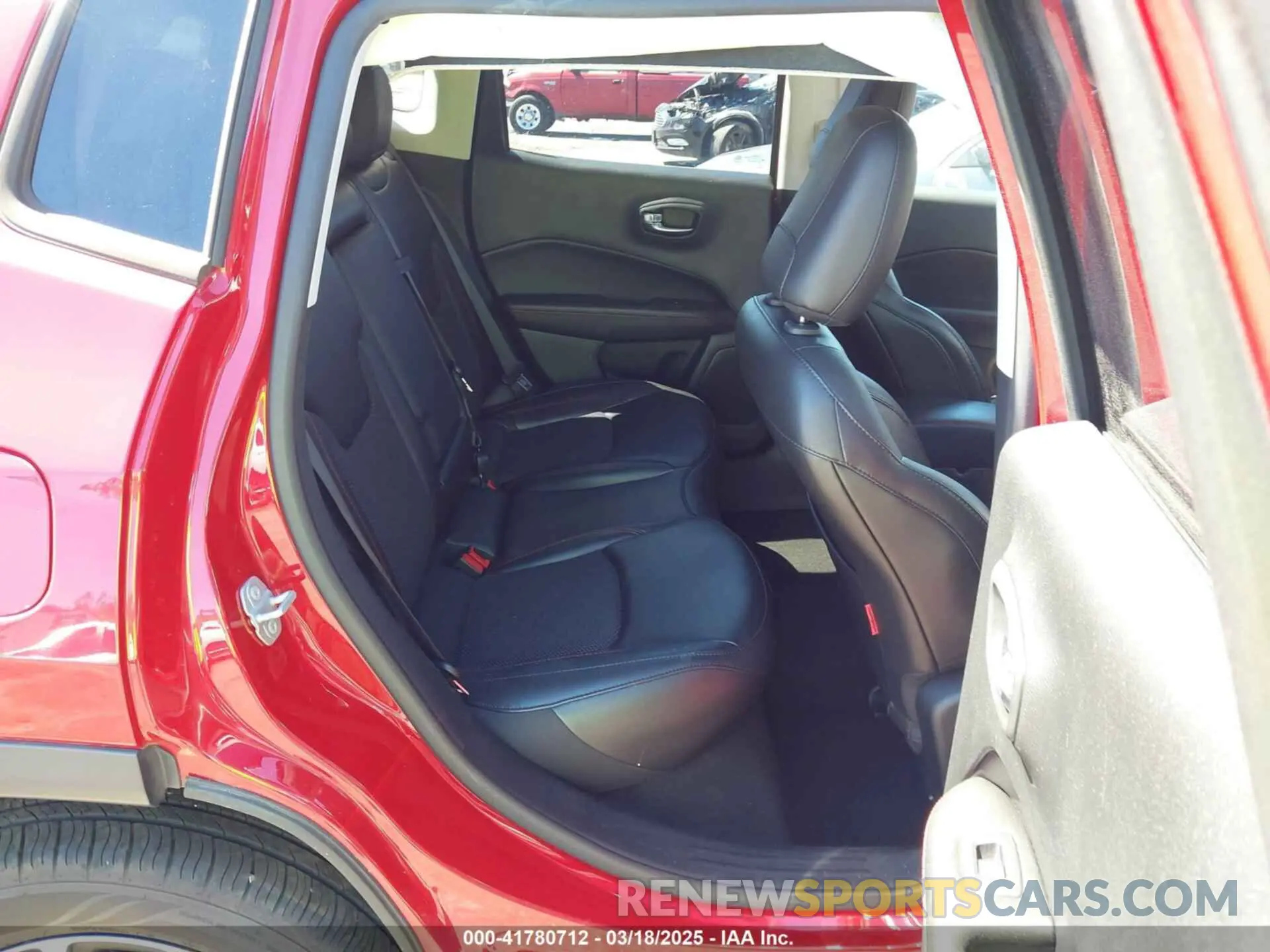 8 Photograph of a damaged car 3C4NJDDB3LT207849 JEEP COMPASS 2020
