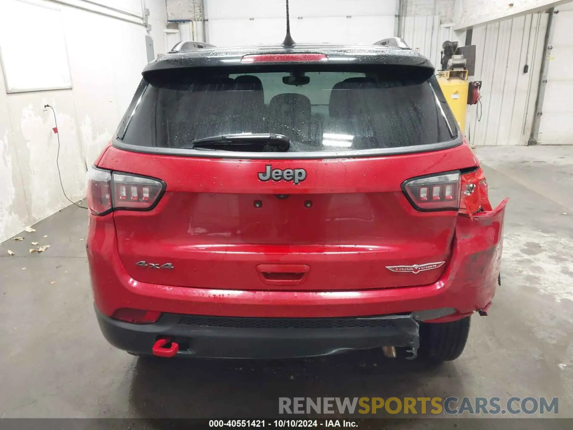 16 Photograph of a damaged car 3C4NJDDB3LT215465 JEEP COMPASS 2020