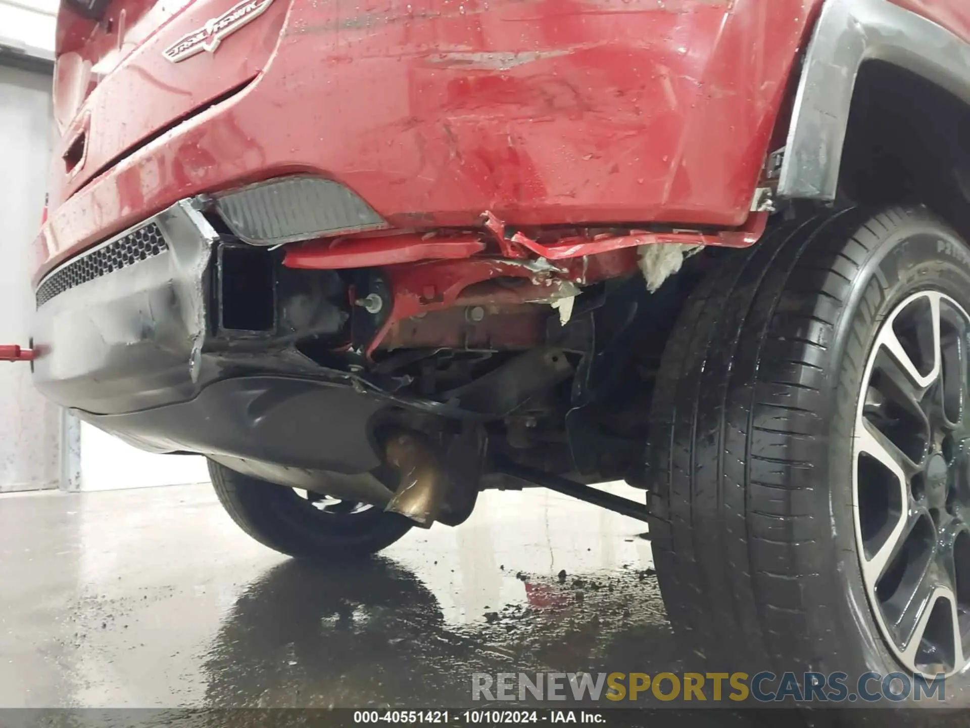 6 Photograph of a damaged car 3C4NJDDB3LT215465 JEEP COMPASS 2020