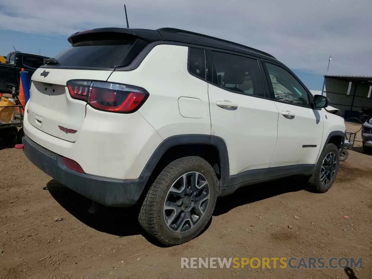 3 Photograph of a damaged car 3C4NJDDB4LT159505 JEEP COMPASS 2020