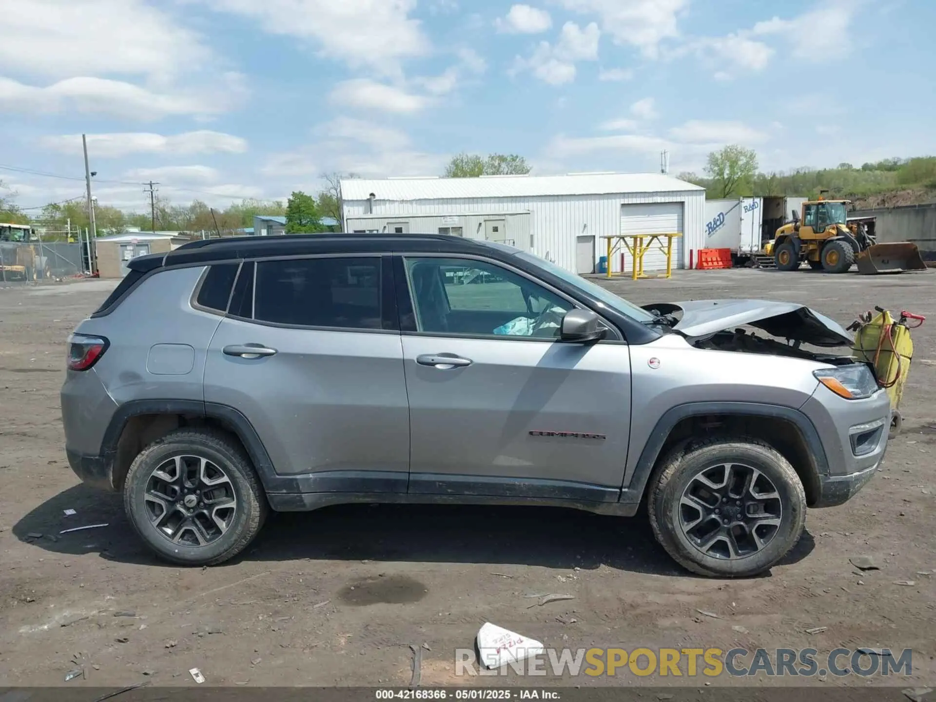 13 Photograph of a damaged car 3C4NJDDB4LT171685 JEEP COMPASS 2020