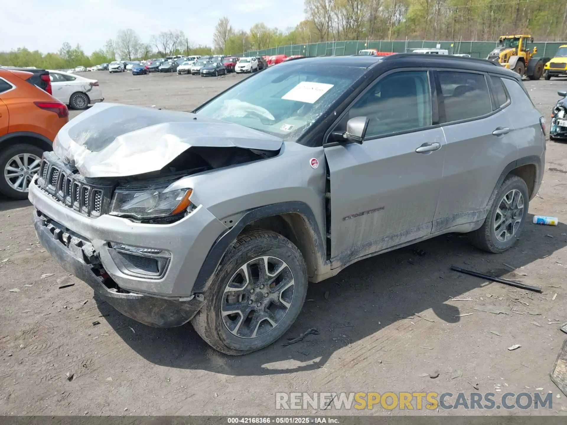 2 Photograph of a damaged car 3C4NJDDB4LT171685 JEEP COMPASS 2020