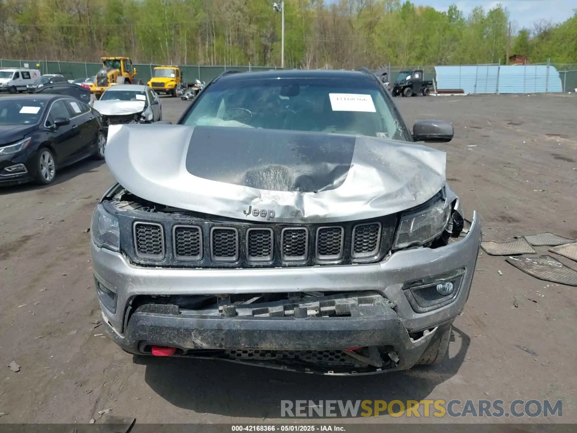 6 Photograph of a damaged car 3C4NJDDB4LT171685 JEEP COMPASS 2020