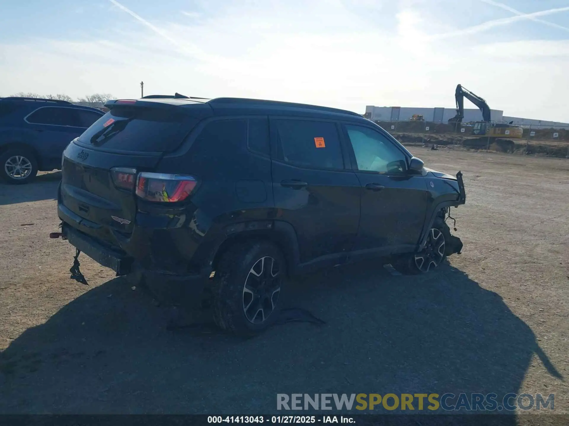 4 Photograph of a damaged car 3C4NJDDB4LT208038 JEEP COMPASS 2020