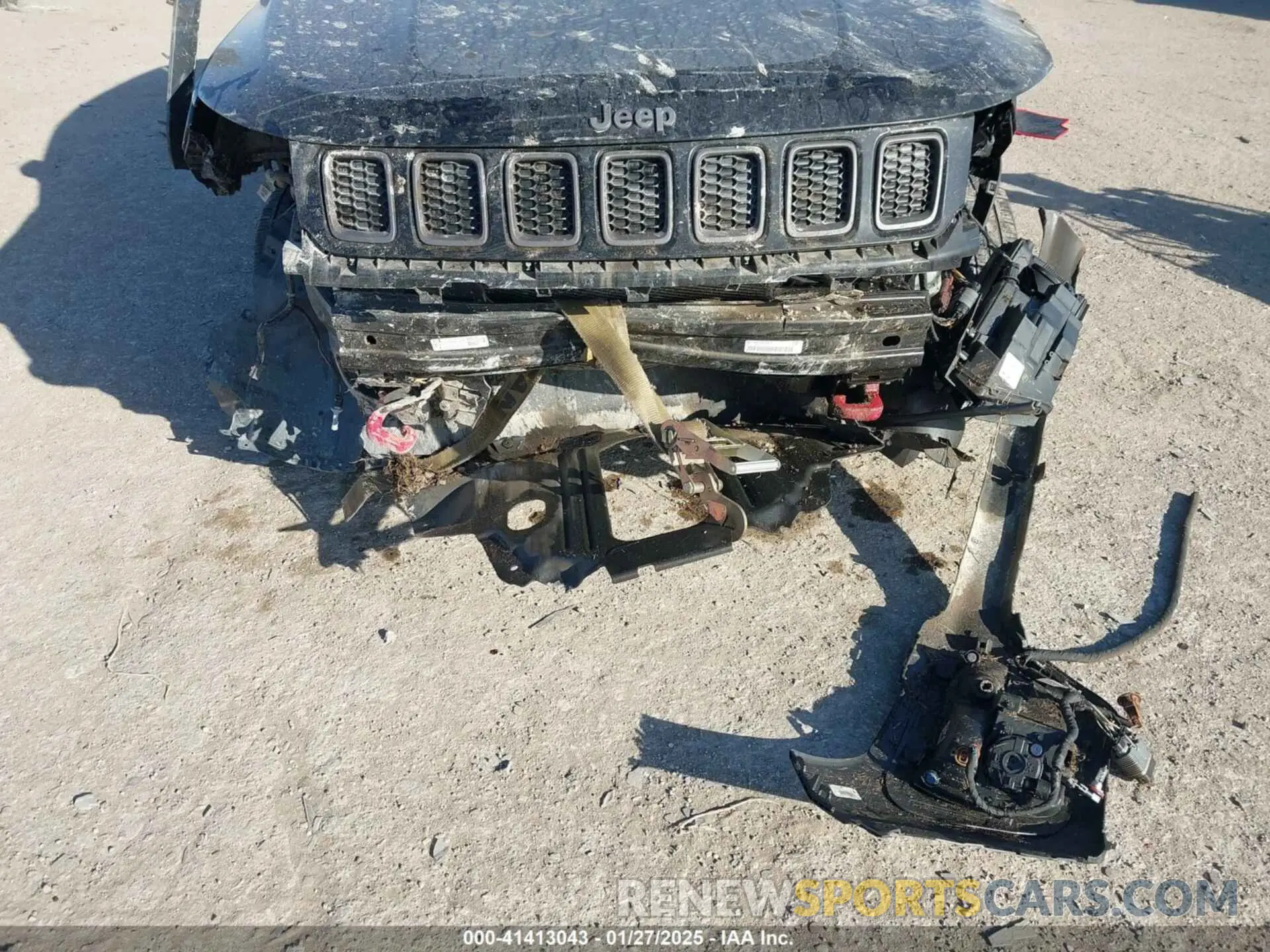 6 Photograph of a damaged car 3C4NJDDB4LT208038 JEEP COMPASS 2020