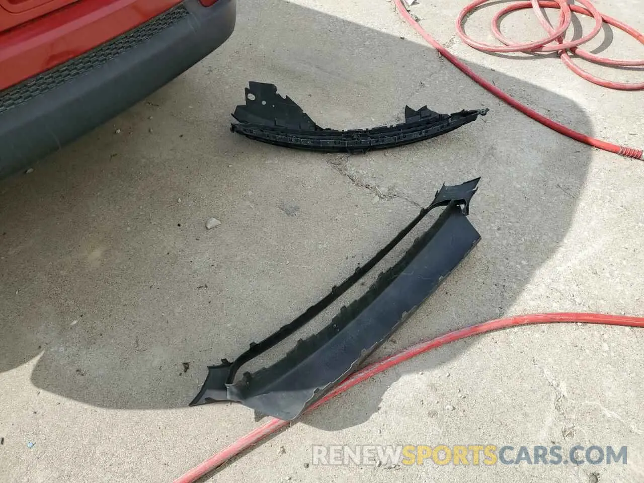 13 Photograph of a damaged car 3C4NJDDB5LT123810 JEEP COMPASS 2020