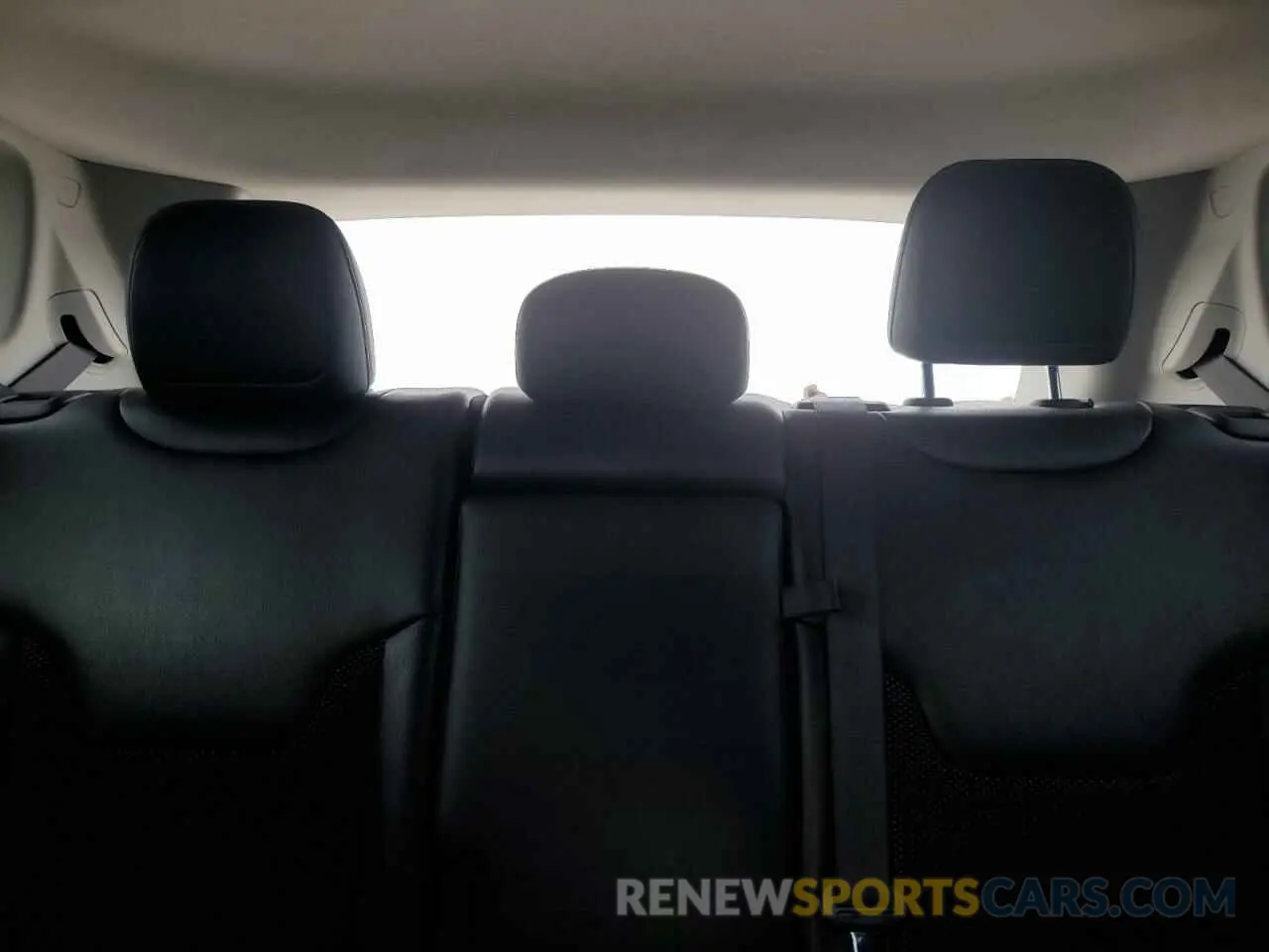 10 Photograph of a damaged car 3C4NJDDB5LT177379 JEEP COMPASS 2020