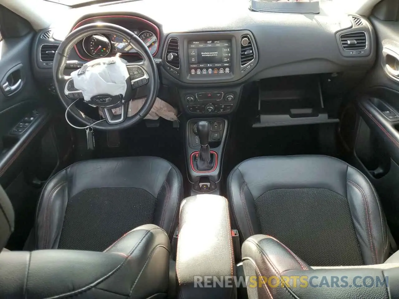 8 Photograph of a damaged car 3C4NJDDB5LT177379 JEEP COMPASS 2020