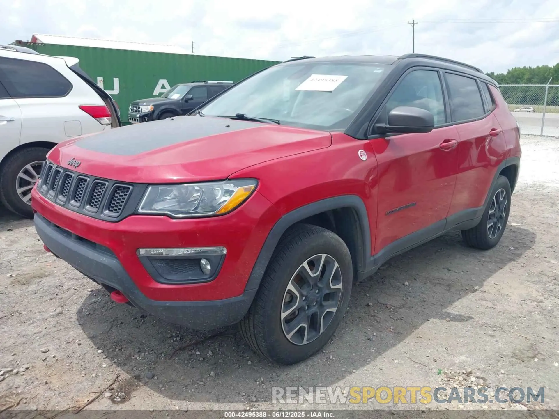 2 Photograph of a damaged car 3C4NJDDB5LT221591 JEEP COMPASS 2020