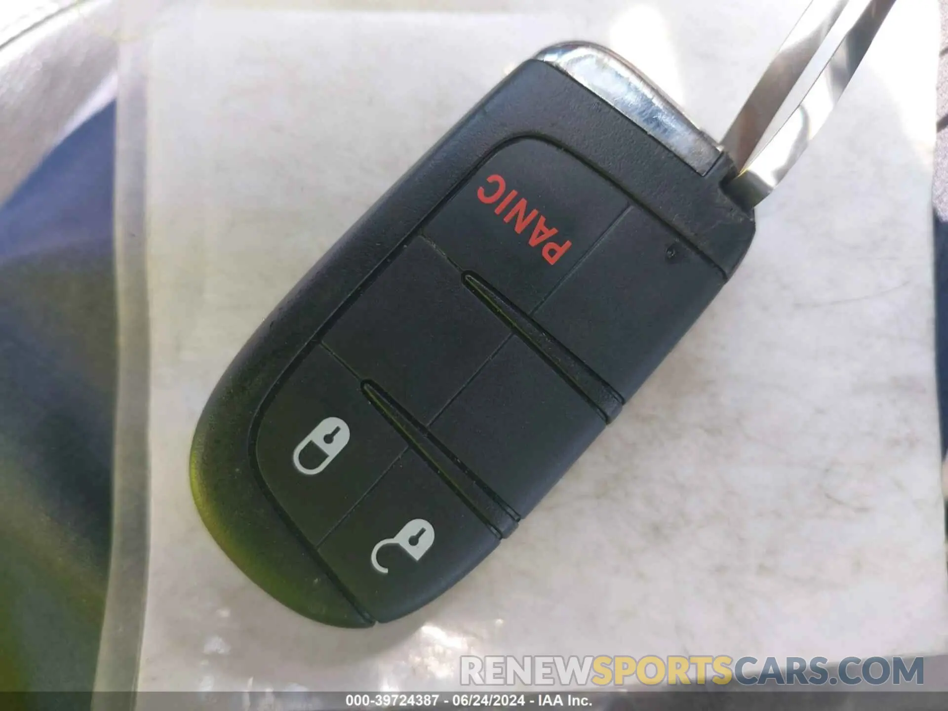11 Photograph of a damaged car 3C4NJDDB6LT111567 JEEP COMPASS 2020