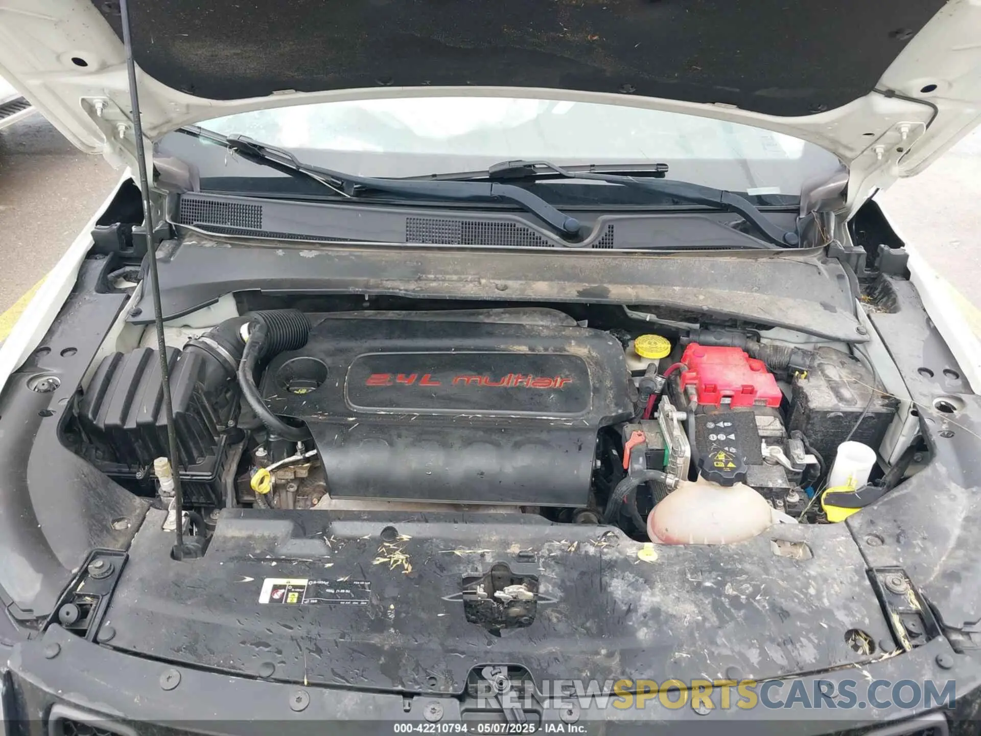 10 Photograph of a damaged car 3C4NJDDB6LT126585 JEEP COMPASS 2020