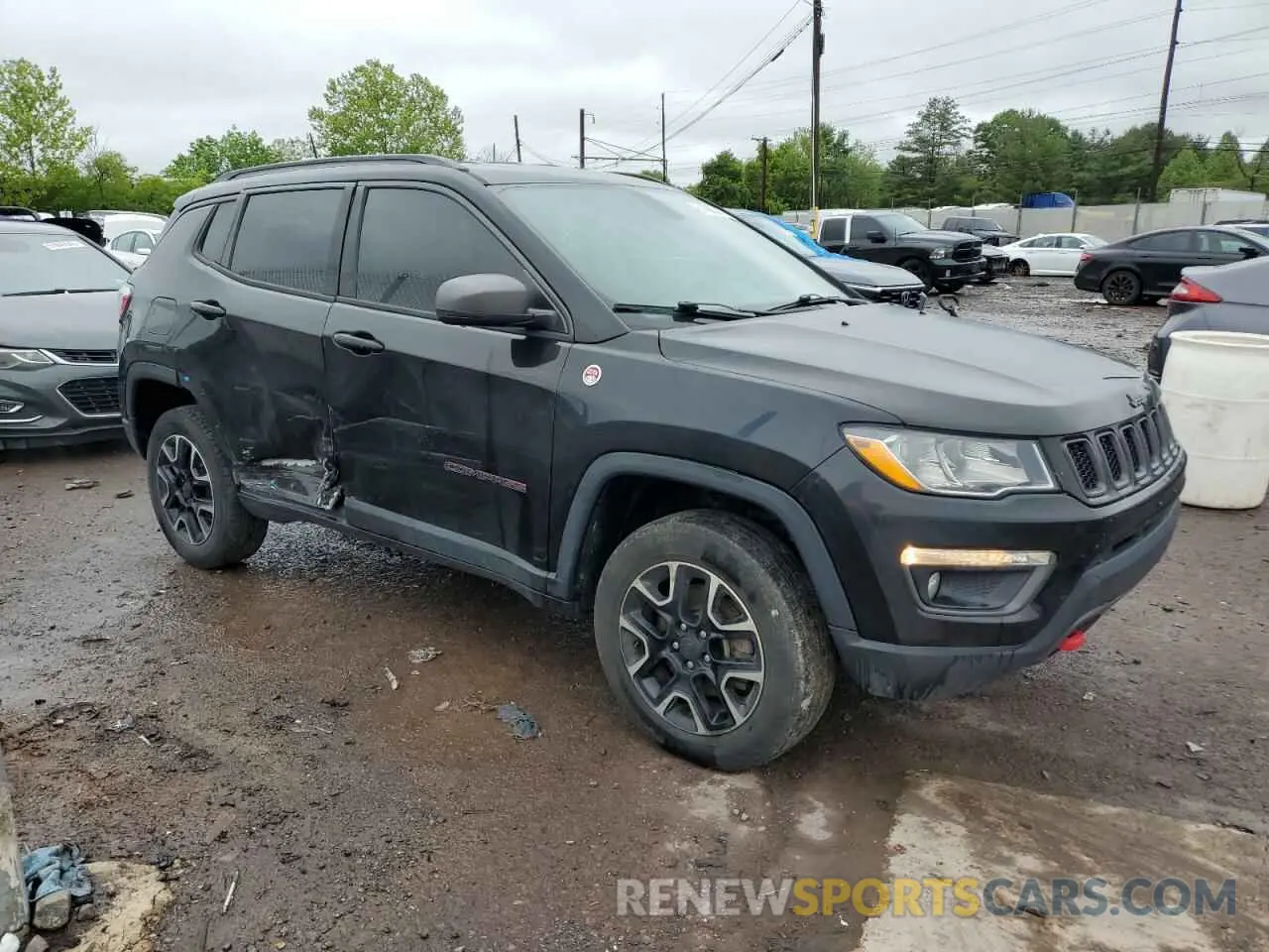 4 Photograph of a damaged car 3C4NJDDB6LT127557 JEEP COMPASS 2020