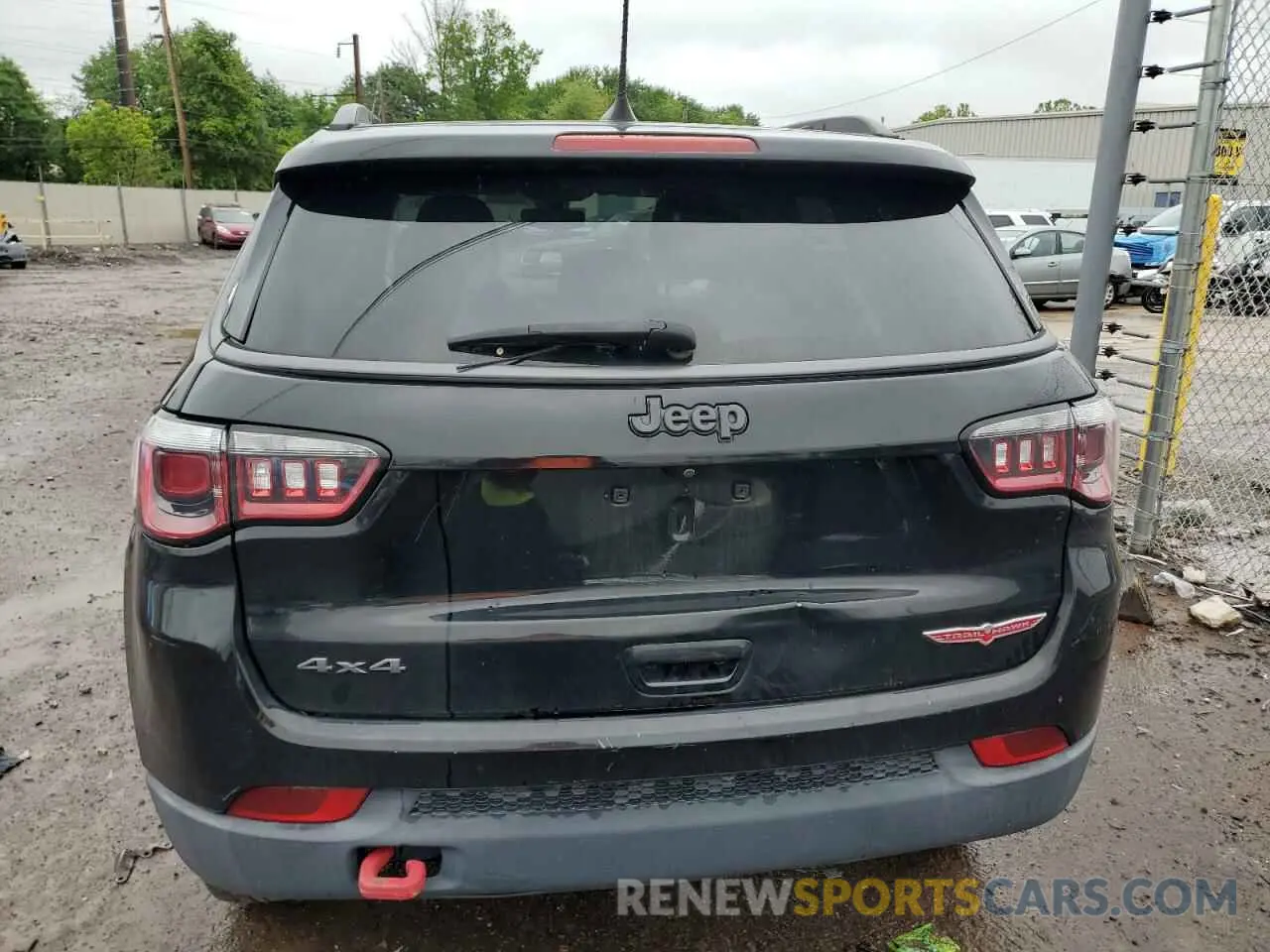 6 Photograph of a damaged car 3C4NJDDB6LT127557 JEEP COMPASS 2020