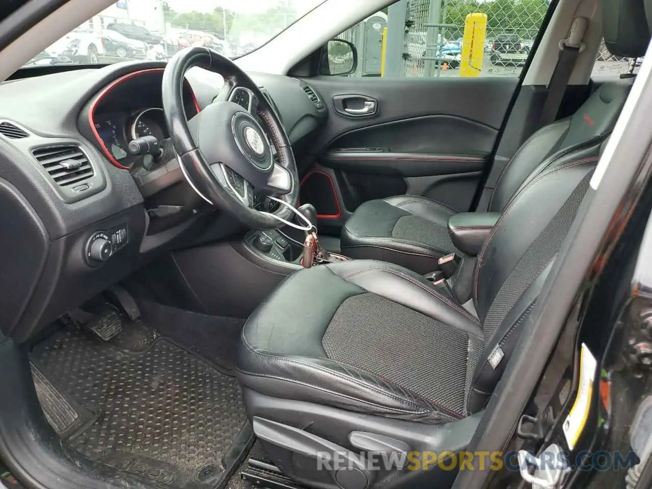 7 Photograph of a damaged car 3C4NJDDB6LT127557 JEEP COMPASS 2020