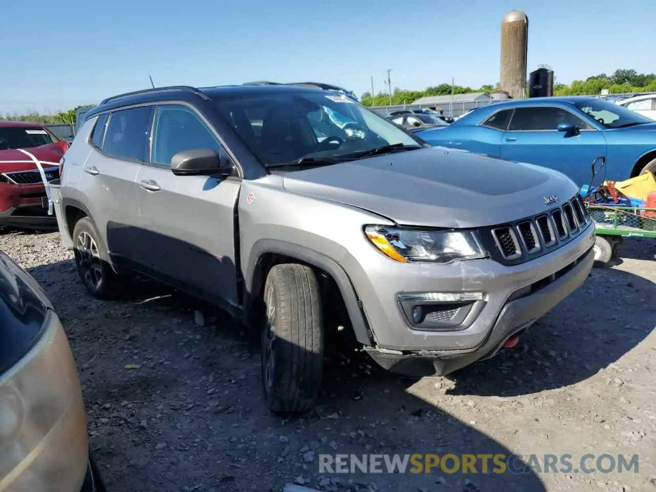 4 Photograph of a damaged car 3C4NJDDB6LT195910 JEEP COMPASS 2020