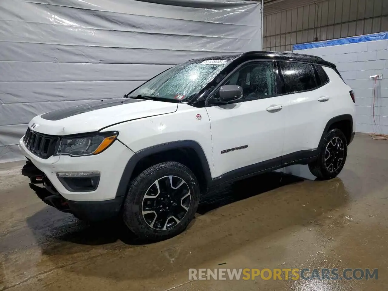 1 Photograph of a damaged car 3C4NJDDB6LT244586 JEEP COMPASS 2020