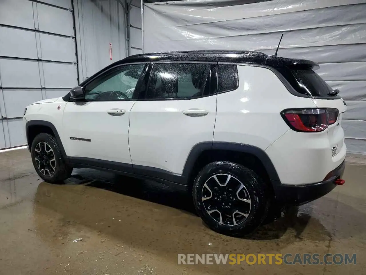 2 Photograph of a damaged car 3C4NJDDB6LT244586 JEEP COMPASS 2020