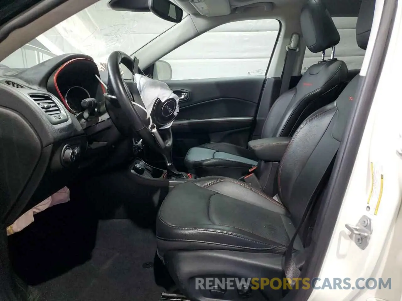 7 Photograph of a damaged car 3C4NJDDB6LT244586 JEEP COMPASS 2020