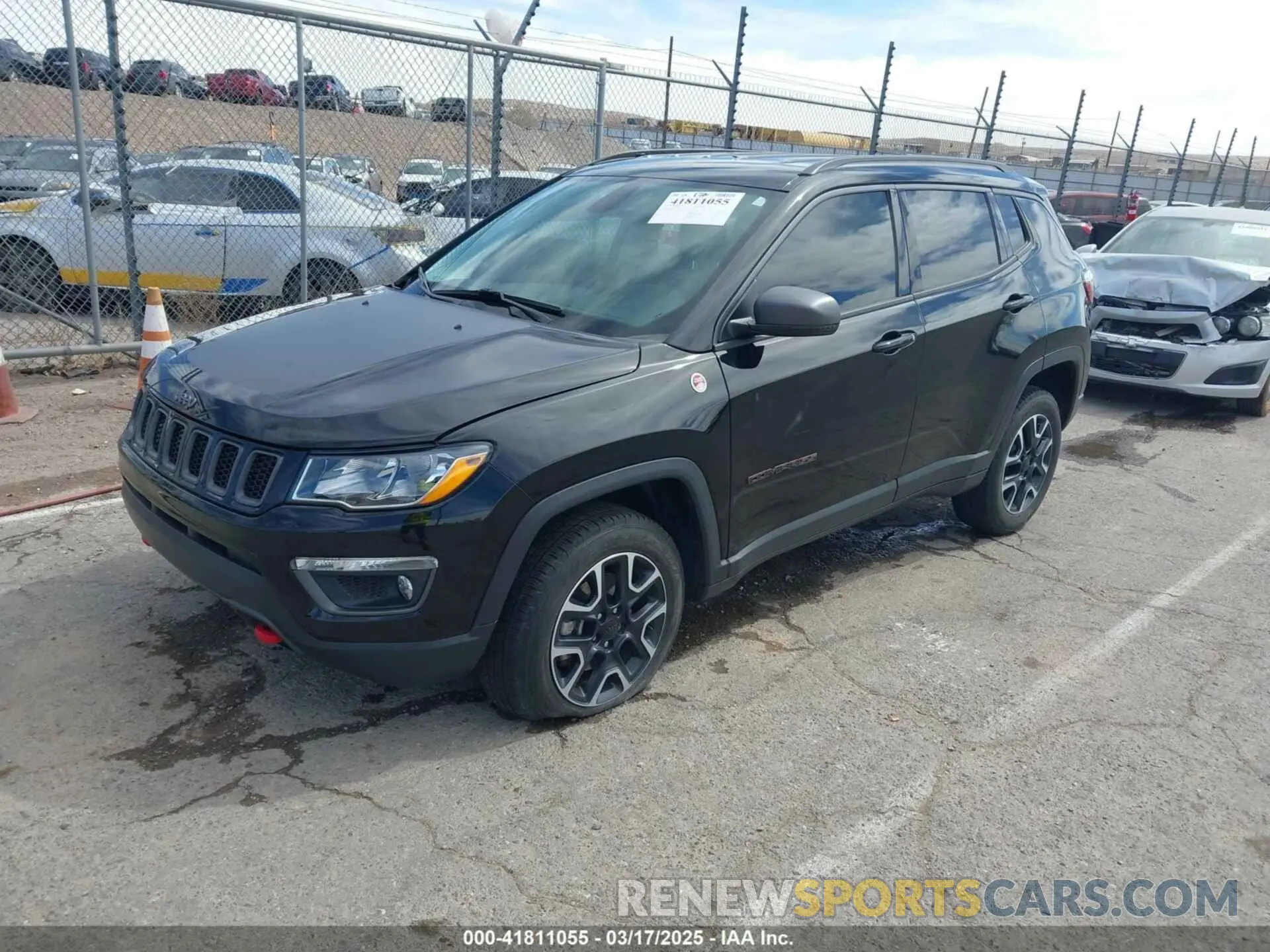 2 Photograph of a damaged car 3C4NJDDB7LT129673 JEEP COMPASS 2020