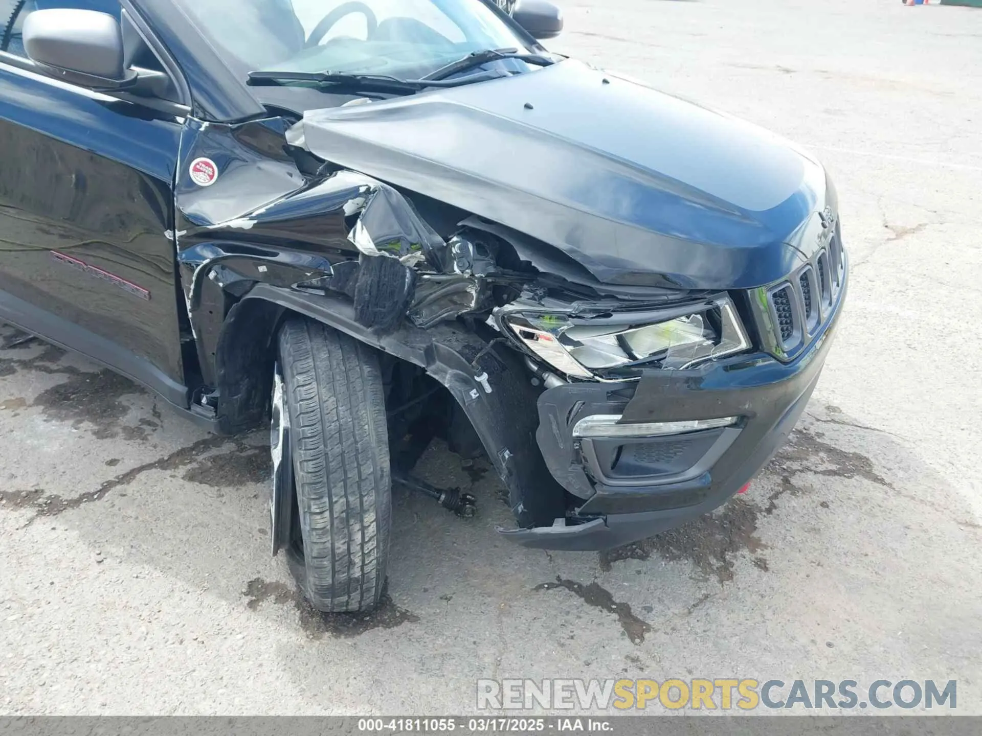 6 Photograph of a damaged car 3C4NJDDB7LT129673 JEEP COMPASS 2020