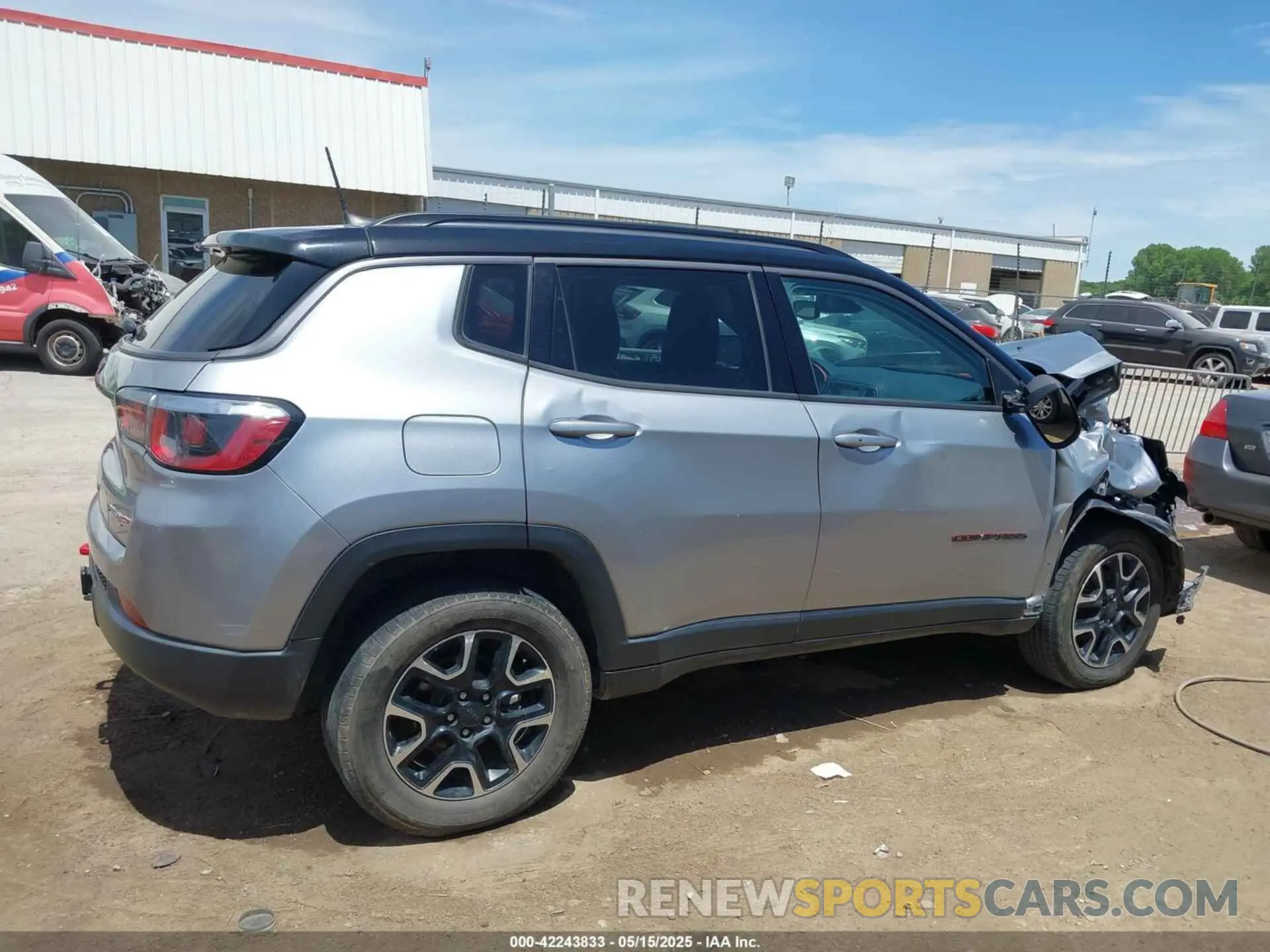 14 Photograph of a damaged car 3C4NJDDB7LT159532 JEEP COMPASS 2020