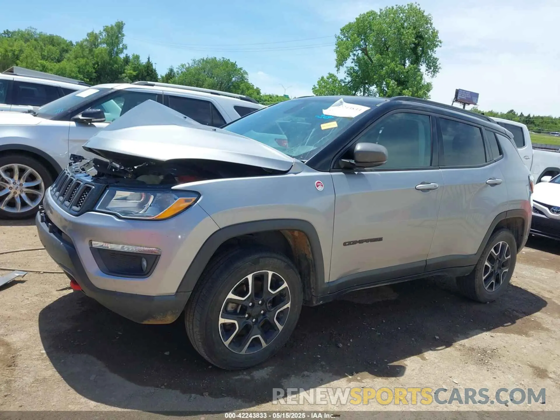 15 Photograph of a damaged car 3C4NJDDB7LT159532 JEEP COMPASS 2020