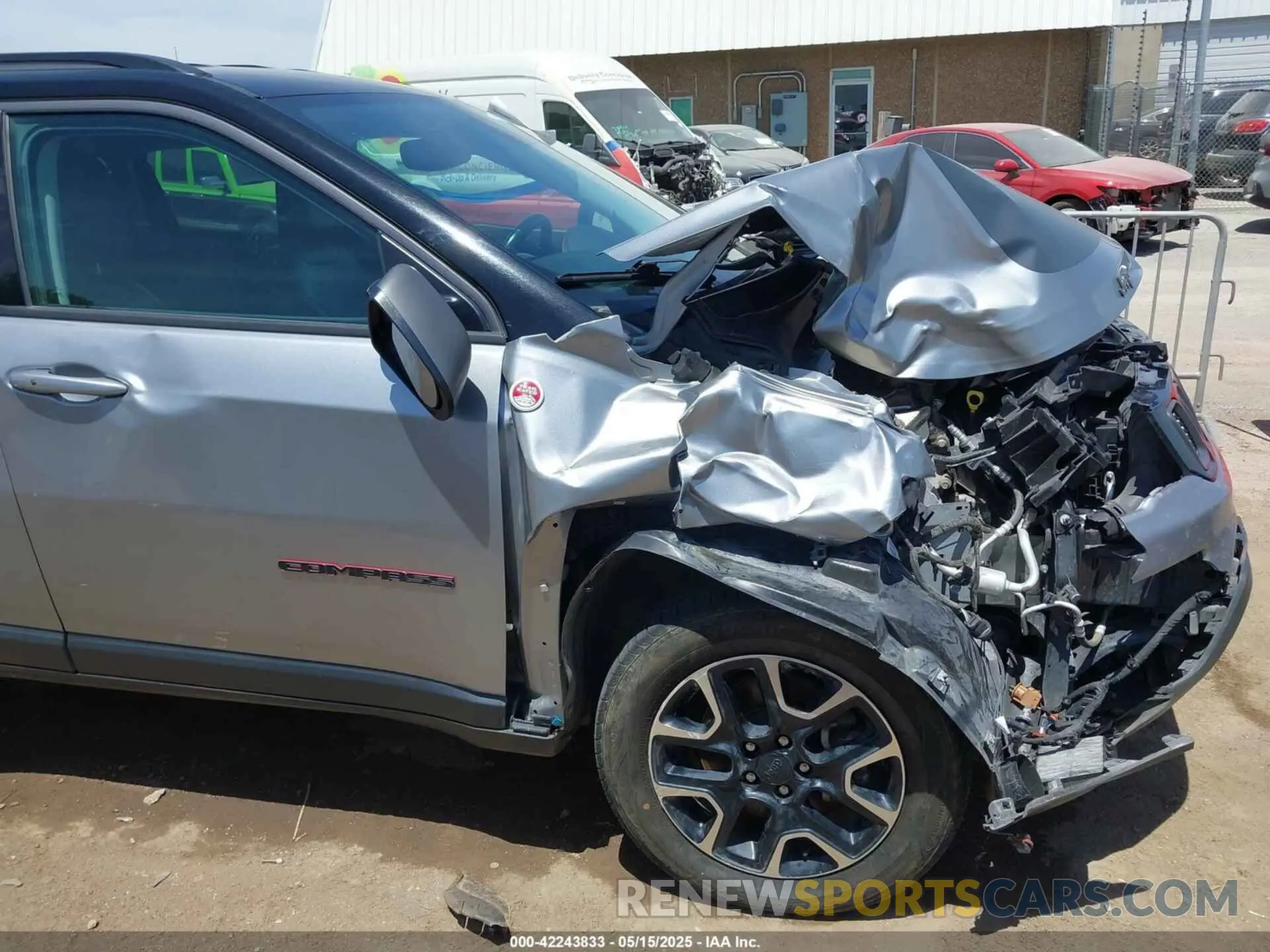 6 Photograph of a damaged car 3C4NJDDB7LT159532 JEEP COMPASS 2020