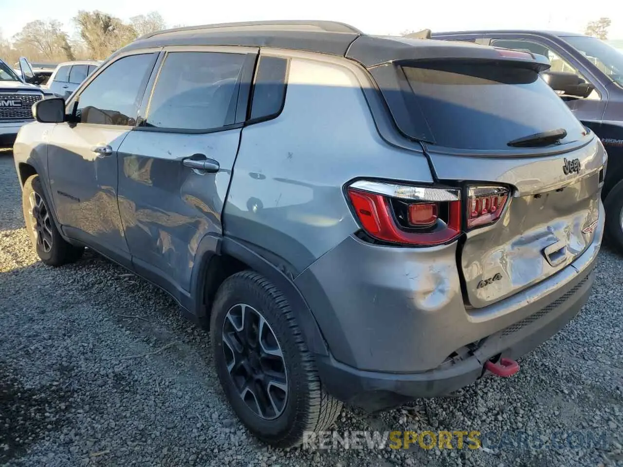 2 Photograph of a damaged car 3C4NJDDB7LT163354 JEEP COMPASS 2020