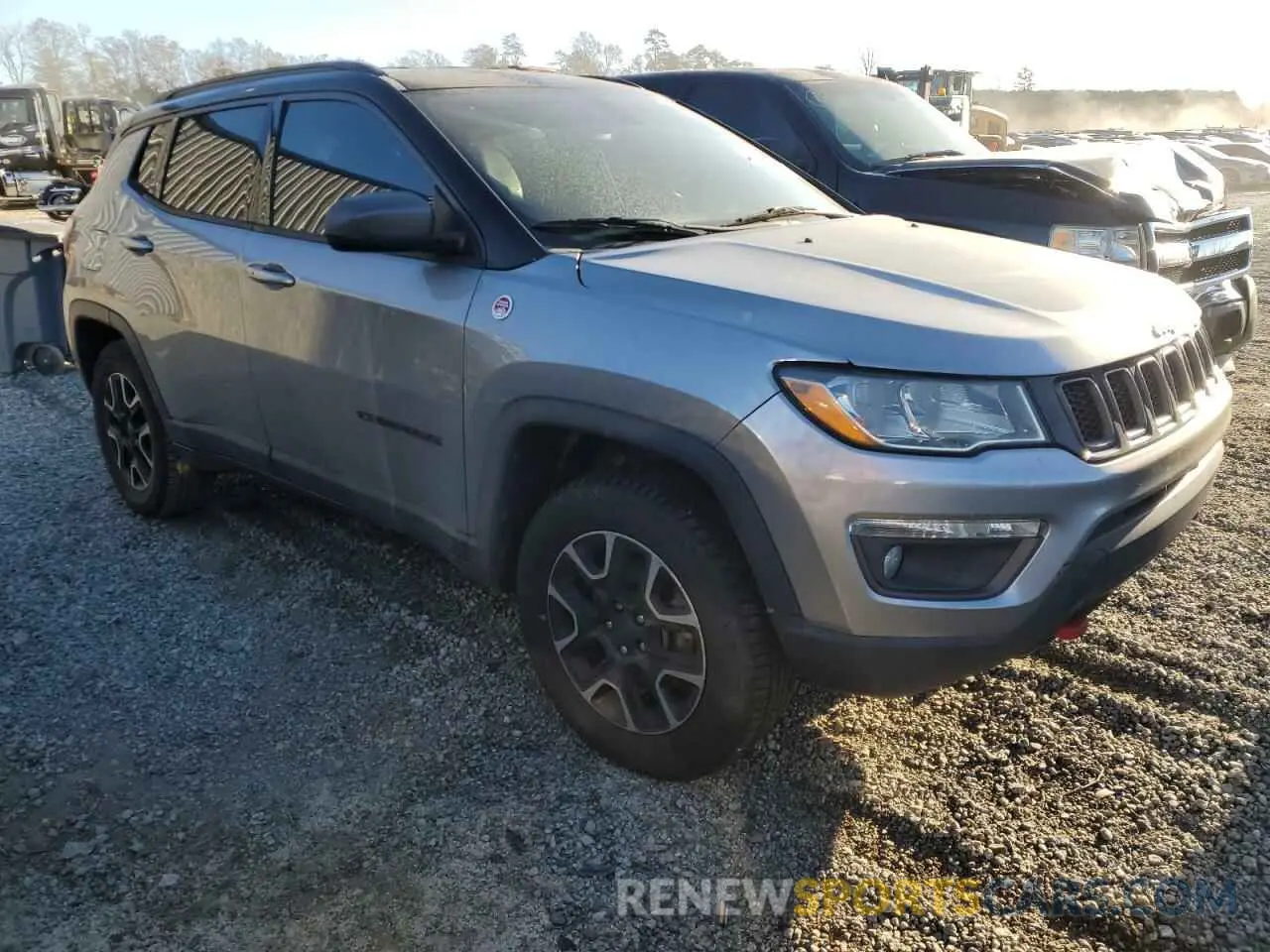 4 Photograph of a damaged car 3C4NJDDB7LT163354 JEEP COMPASS 2020