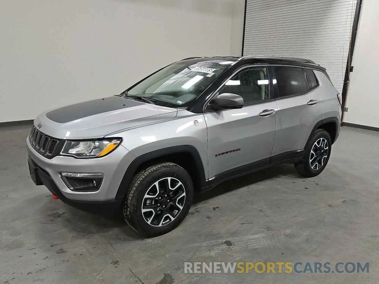 1 Photograph of a damaged car 3C4NJDDB7LT163533 JEEP COMPASS 2020